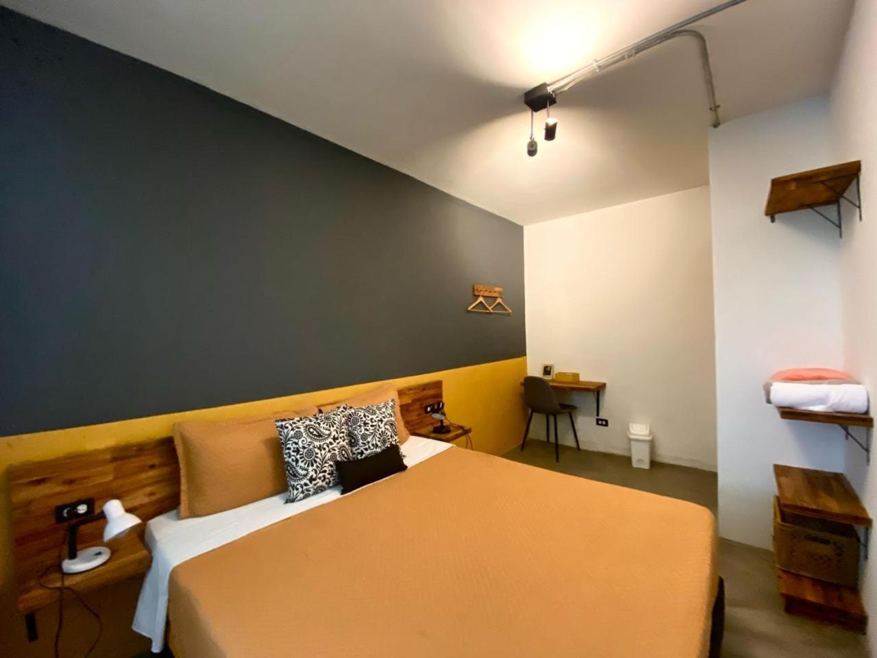 Casa Mosaiko Primer Parque Laureles 메딜린 외부 사진