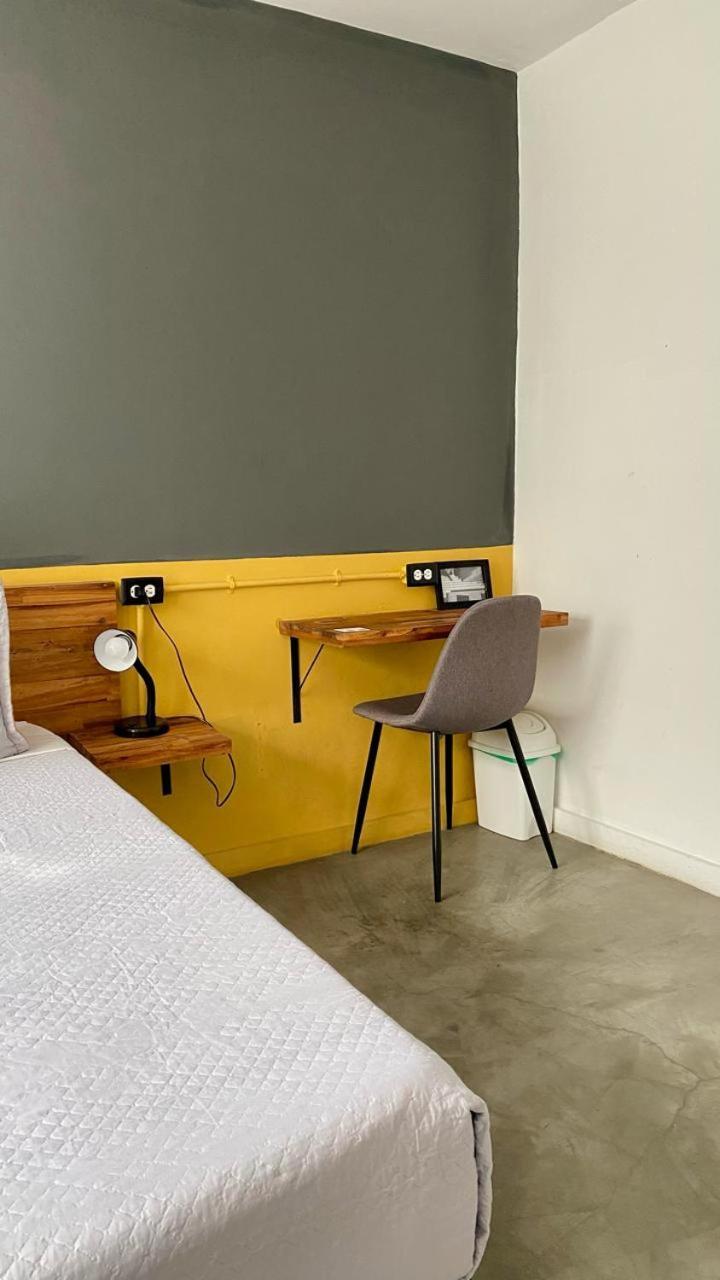 Casa Mosaiko Primer Parque Laureles 메딜린 외부 사진