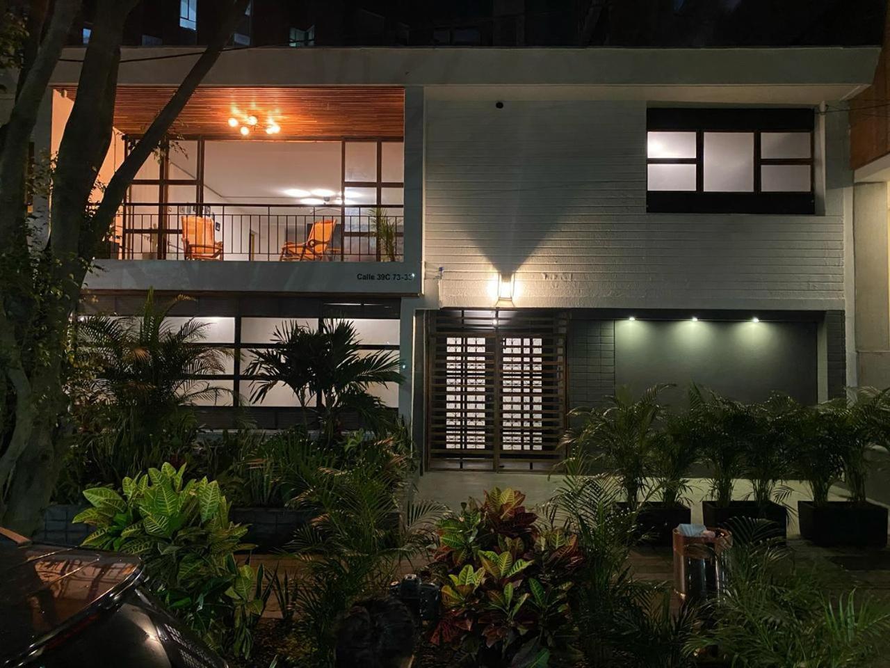 Casa Mosaiko Primer Parque Laureles 메딜린 외부 사진